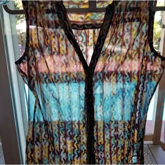 ⭐️ Banana Republic Multi-Colored Sheer Top - Picture 9 of 10